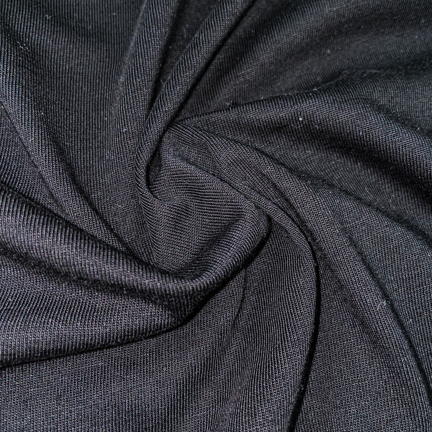 SLEEVLESS MANGIADEMONI